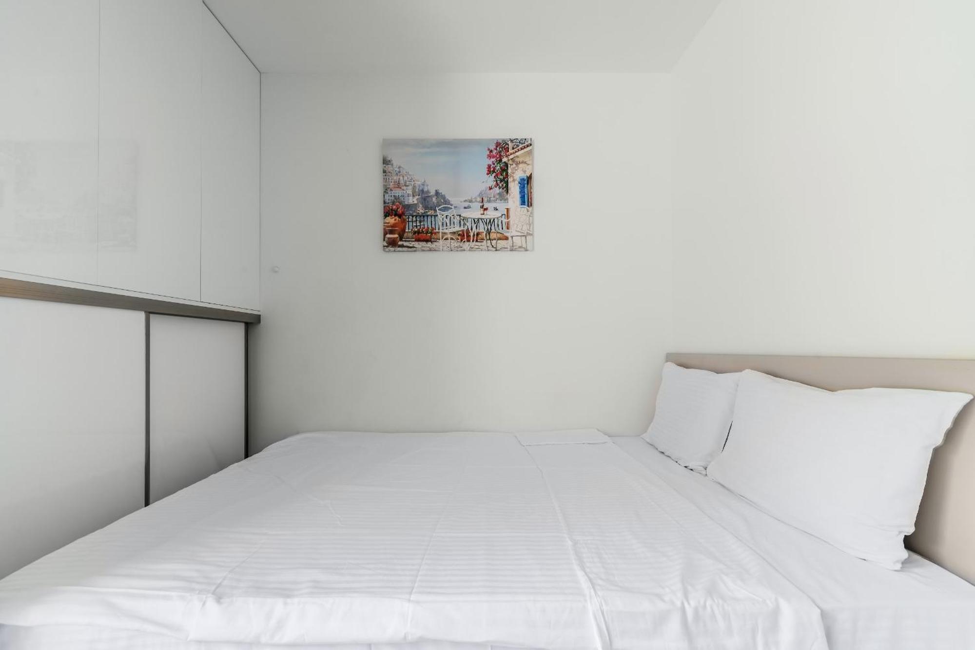Aura Tower Aparments By In Property Rafailovici Ngoại thất bức ảnh