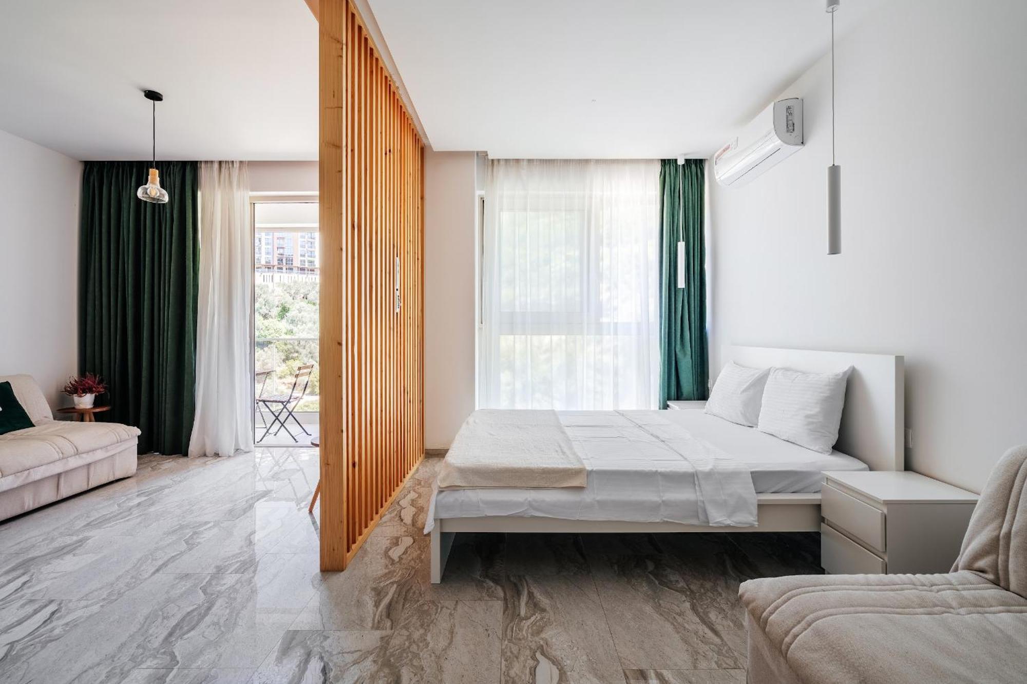 Aura Tower Aparments By In Property Rafailovici Ngoại thất bức ảnh